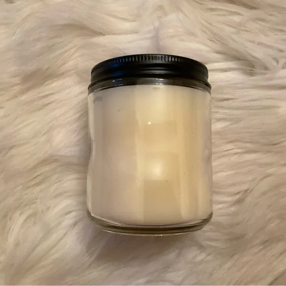 Bath & Body Works Cereal & Cartoons Candle - New - Picture 3 of 6